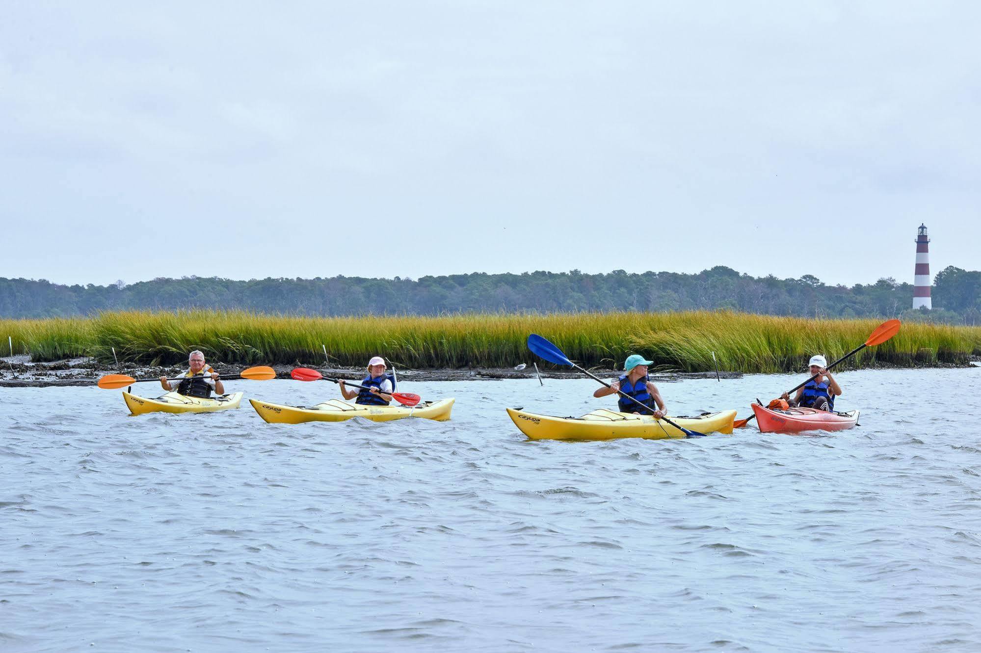 Snug Harbor Marina And Hotel Chincoteague Exterior foto